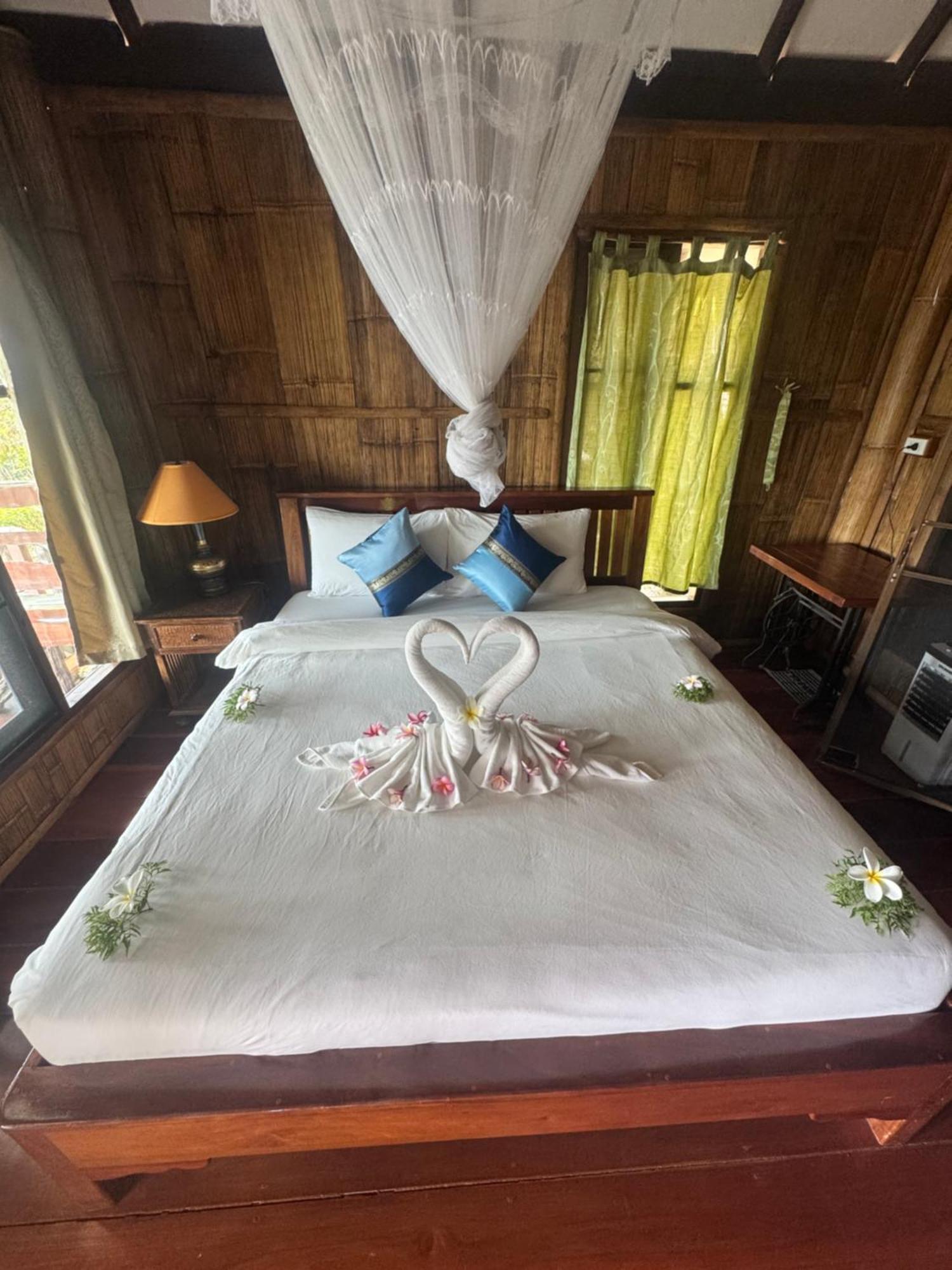 Drifters Anchor Hotel Ban Map Khangkhao Екстериор снимка